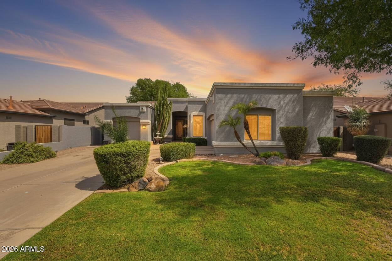 938 E Loma Vista Street, Gilbert, AZ 85295 — photo 1 of 23