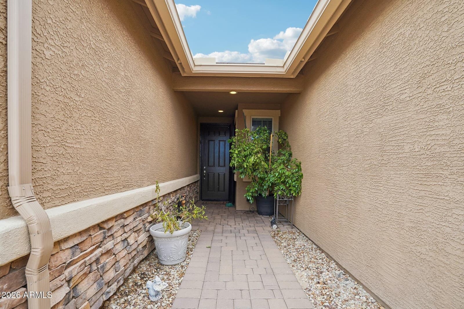19045 W MERCER Lane, Surprise, AZ 85388 — photo 6 of 51