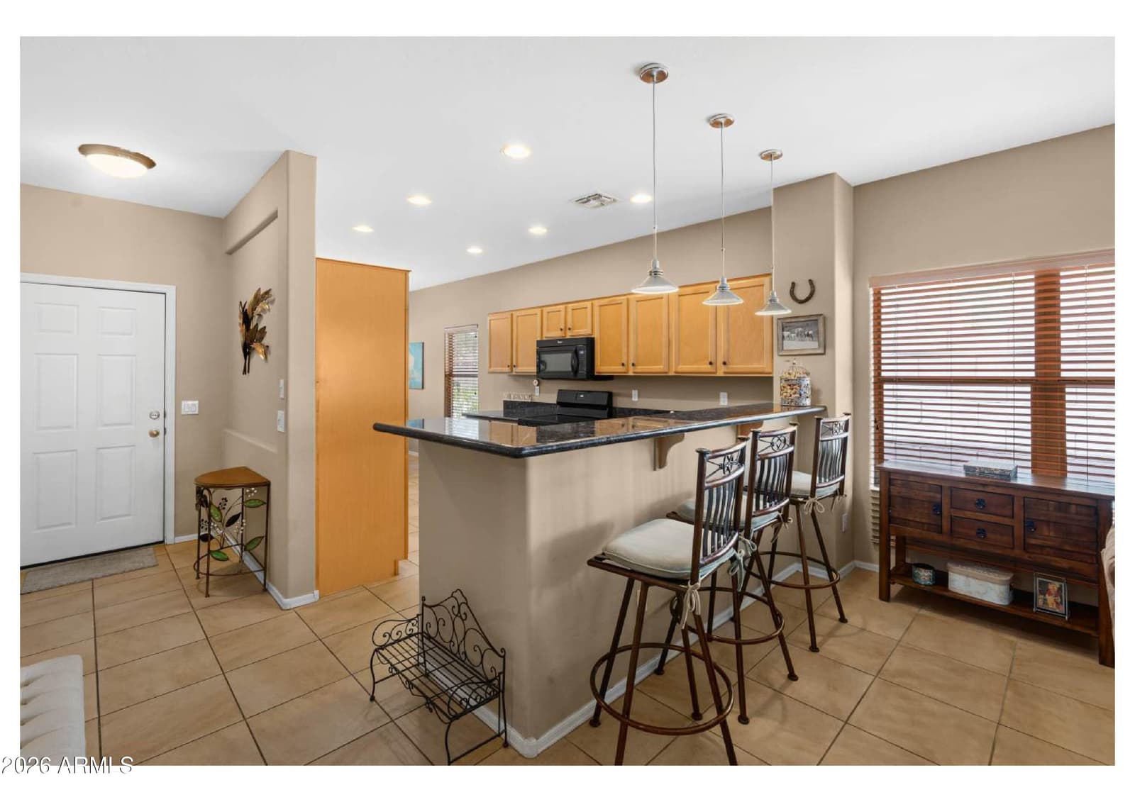 98 W DESERT VISTA Trail, San Tan Valley, AZ 85143 — photo 21 of 31