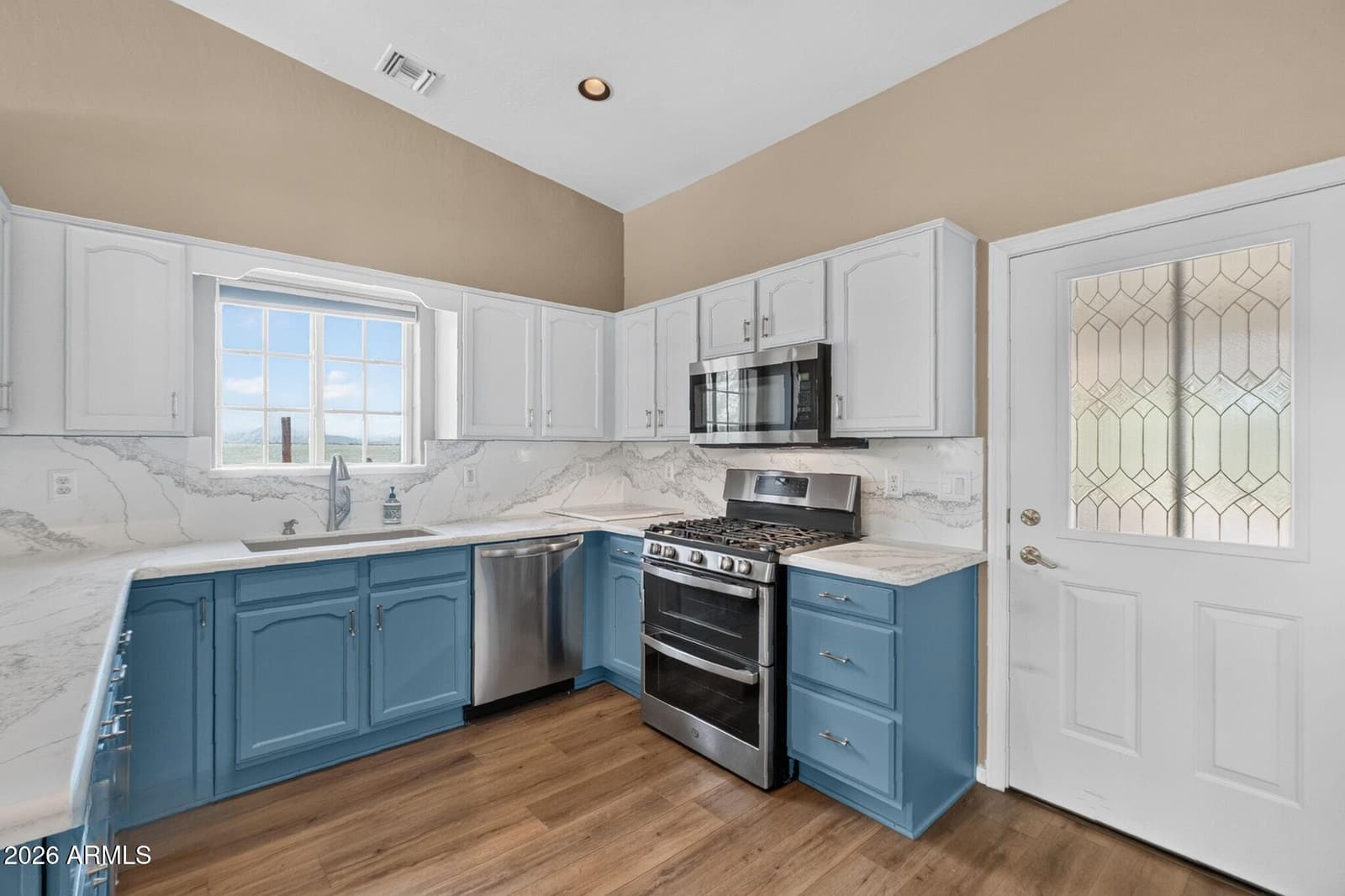 8000 EAGLES NEST Lane, Prescott Valley, AZ 86314 — photo 13 of 57