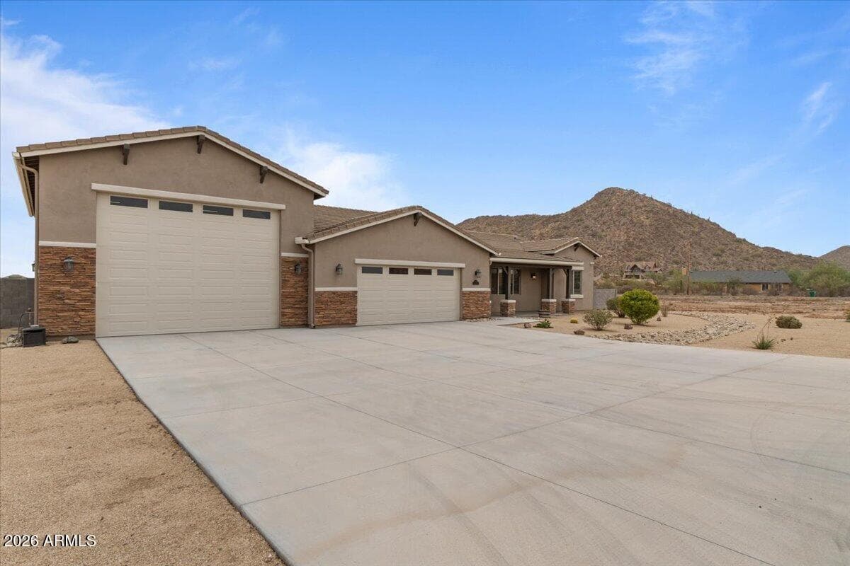 1980 W LINCOLN Court, San Tan Valley, AZ 85144 — photo 3 of 49
