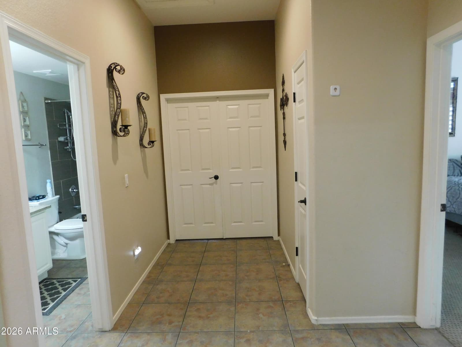 265 E LIBERTY Lane, Gilbert, AZ 85296 — photo 18 of 40