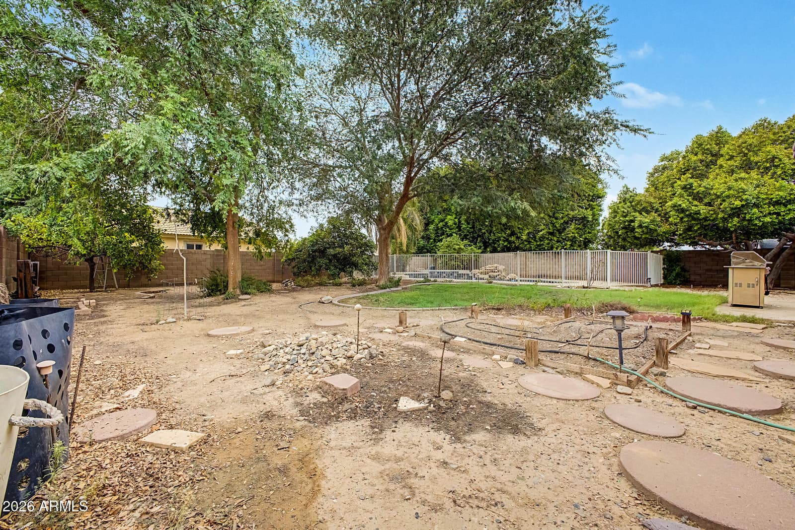 4037 W KELTON Avenue, Phoenix, AZ 85053 — photo 43 of 44