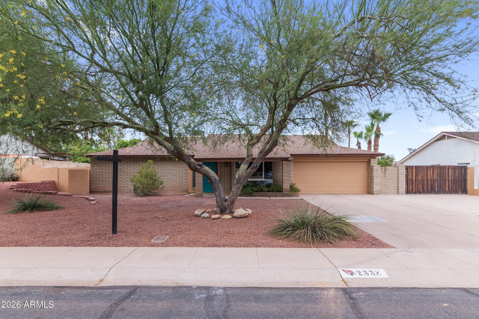 2338 E YUCCA Street, Phoenix, AZ 85028 — photo 1 of 49