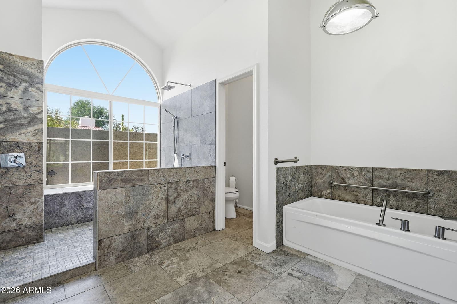10587 E PALOMINO Road, Scottsdale, AZ 85258 — photo 23 of 38