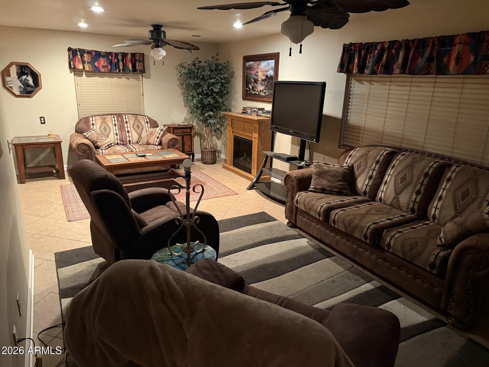 2238 N PLAZA Drive, Apache Junction, AZ 85120 — photo 5 of 39