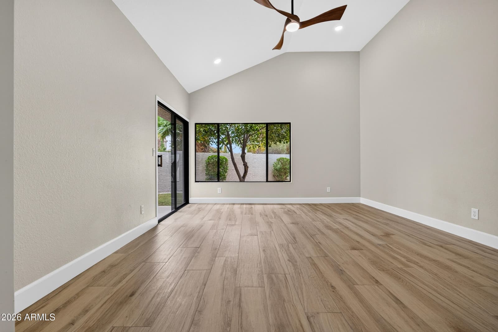 10061 E CALLE DE CIELO Circle, Scottsdale, AZ 85258 — photo 14 of 34