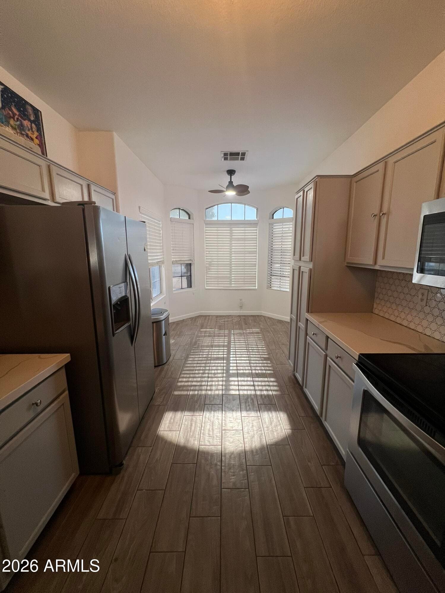2527 N SILVERADO, Mesa, AZ 85215 — photo 3 of 34