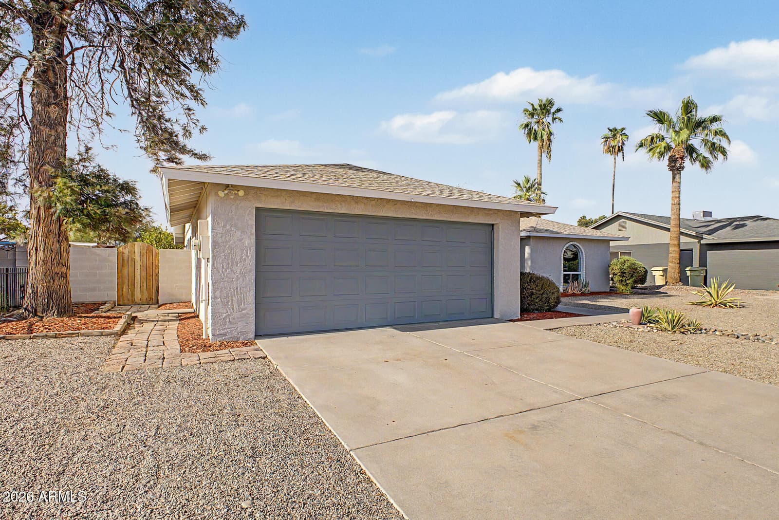 4854 W CINNABAR Avenue, Glendale, AZ 85302 — photo 4 of 35