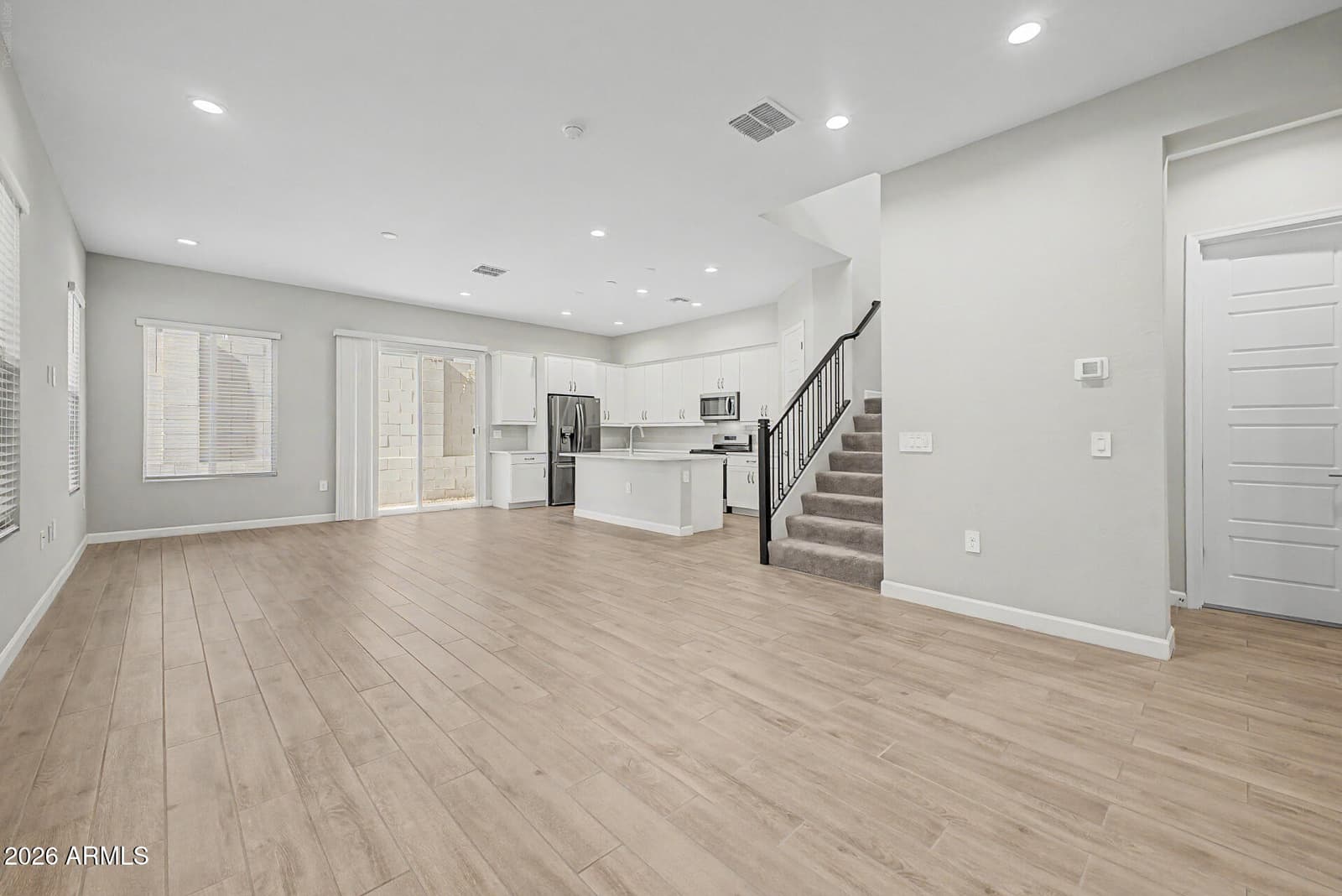 5054 E ANDERSON Drive, Scottsdale, AZ 85254 — photo 8 of 42