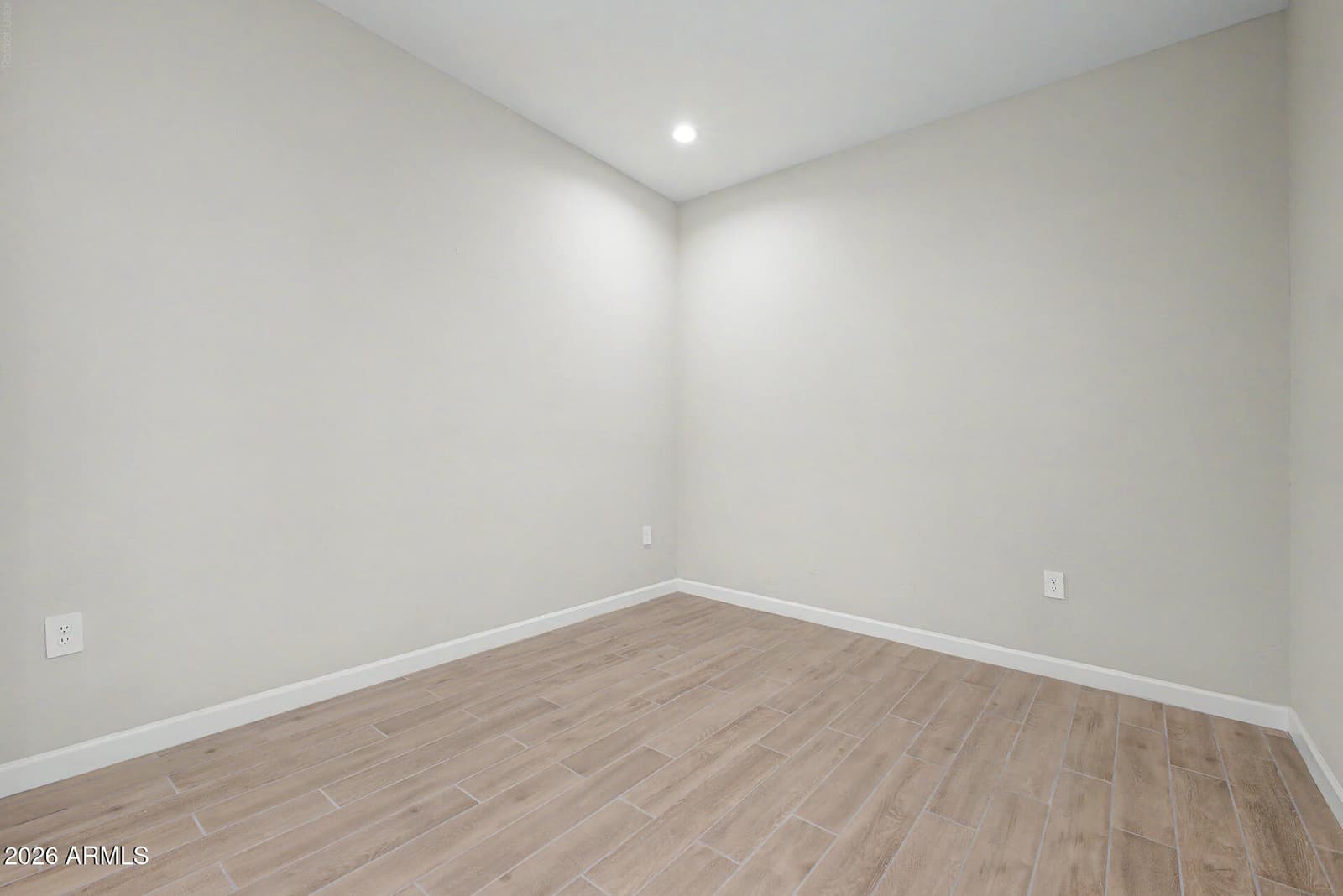 5054 E ANDERSON Drive, Scottsdale, AZ 85254 — photo 16 of 42