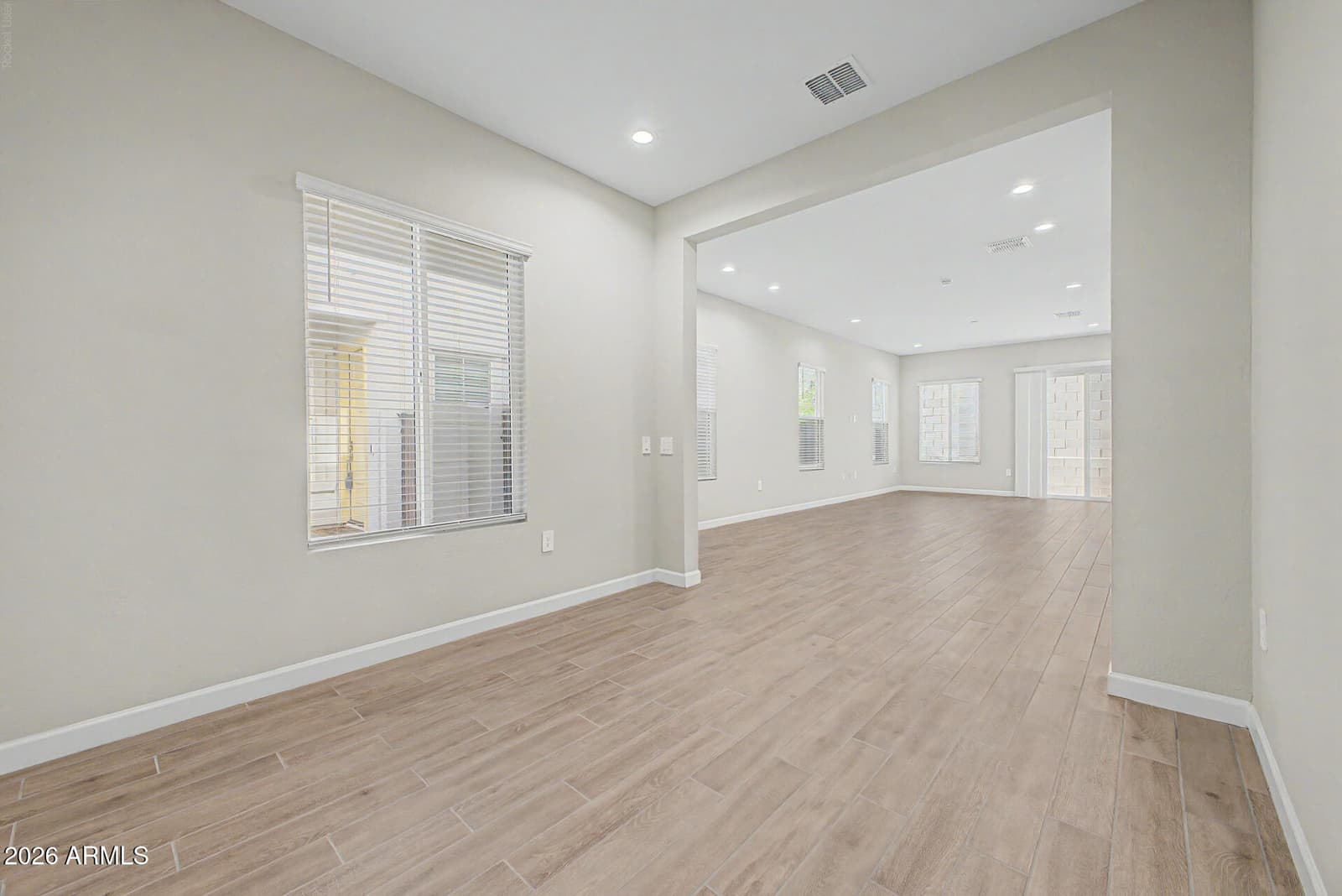 5054 E ANDERSON Drive, Scottsdale, AZ 85254 — photo 17 of 42
