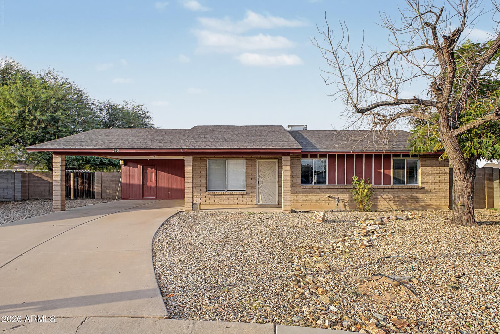 545 S GLENNWOOD Circle, Mesa, AZ 85204 — photo 2 of 33