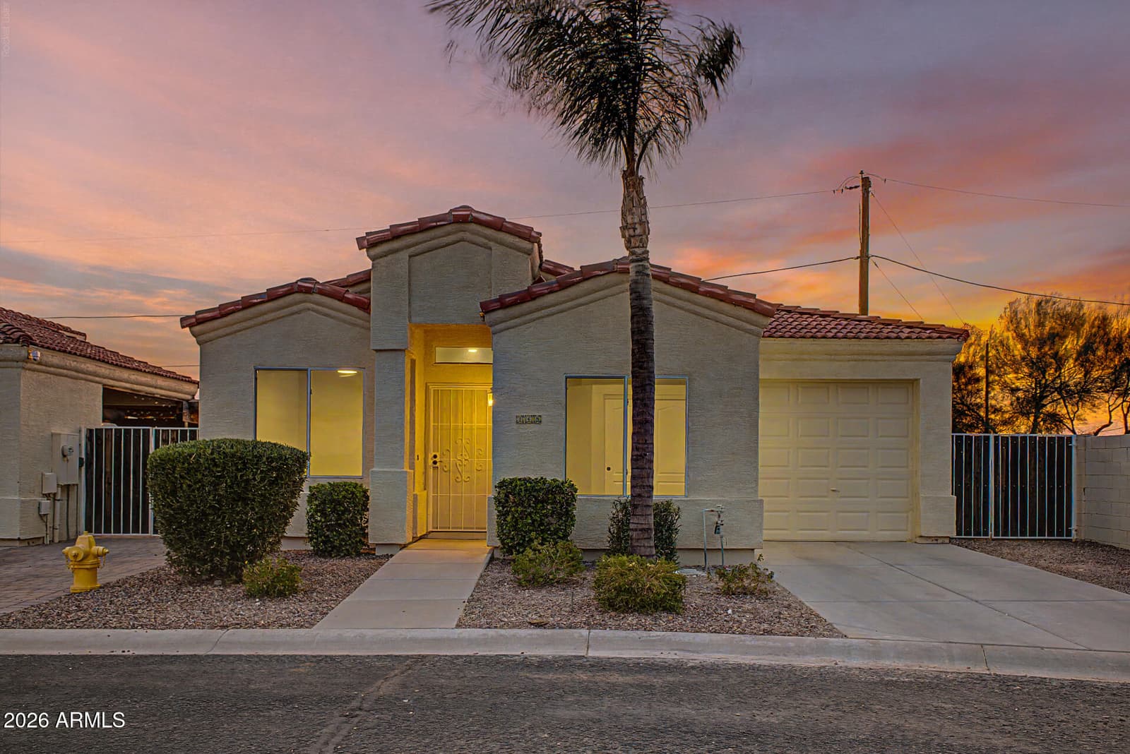 148 N WARREN Street, Mesa, AZ 85207 — photo 1 of 38