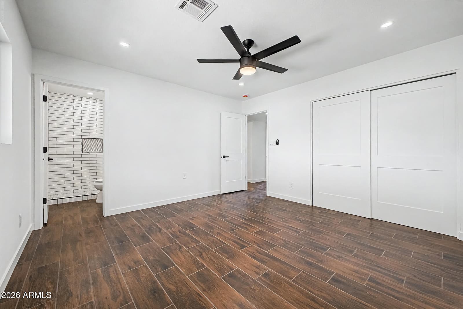 2327 E VICTORY Drive, Tempe, AZ 85288 — photo 16 of 25