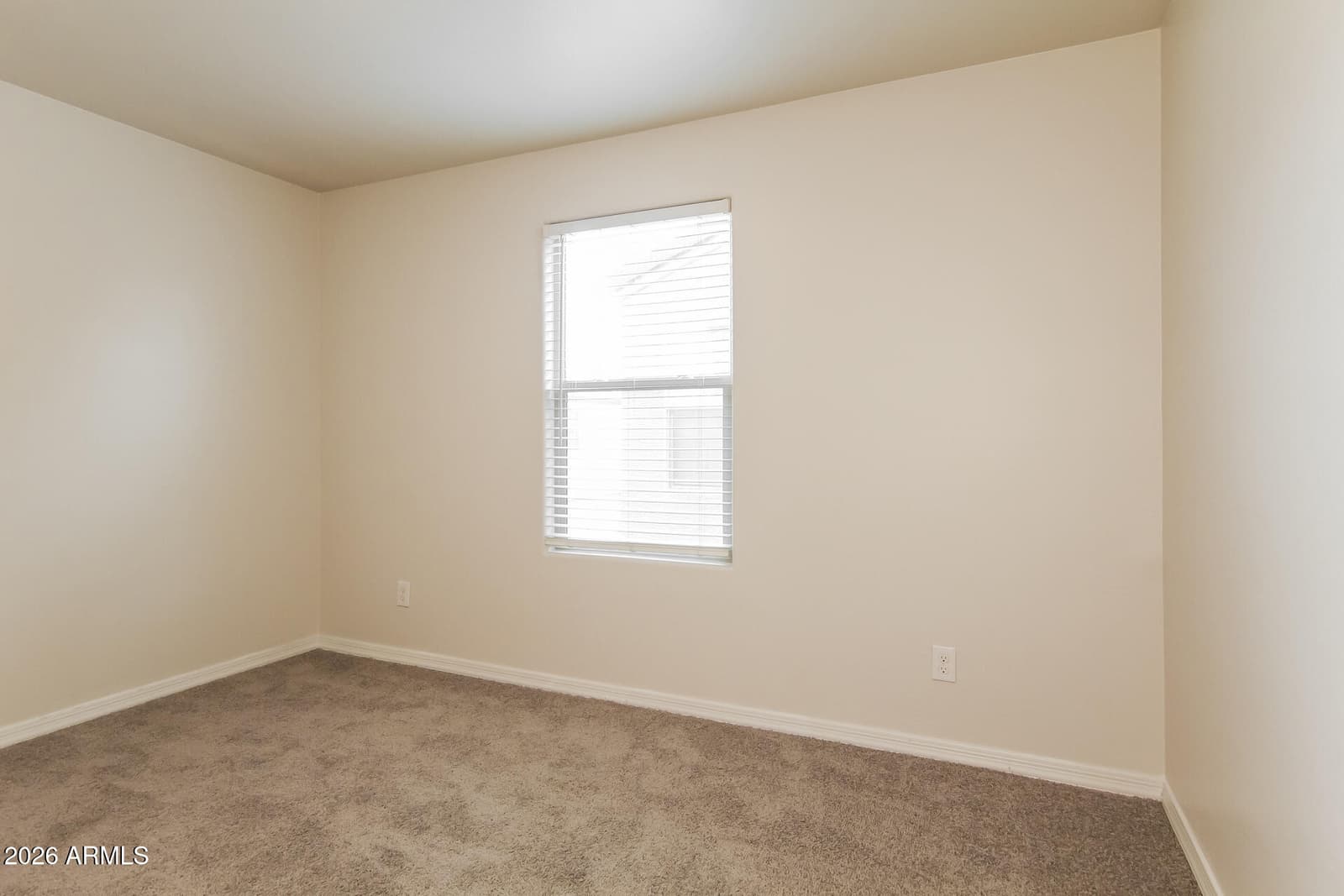 8235 W ODEUM Lane, Phoenix, AZ 85043 — photo 20 of 27