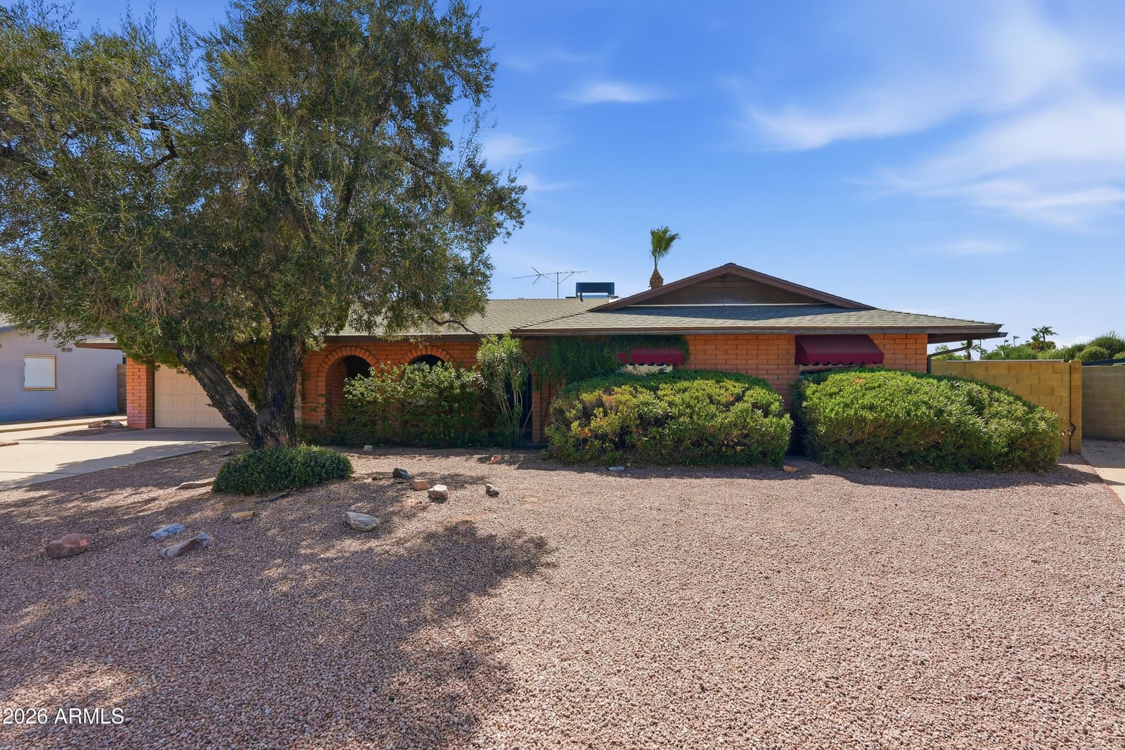 10838 N 35TH Street, Phoenix, AZ 85028 — photo 2 of 62