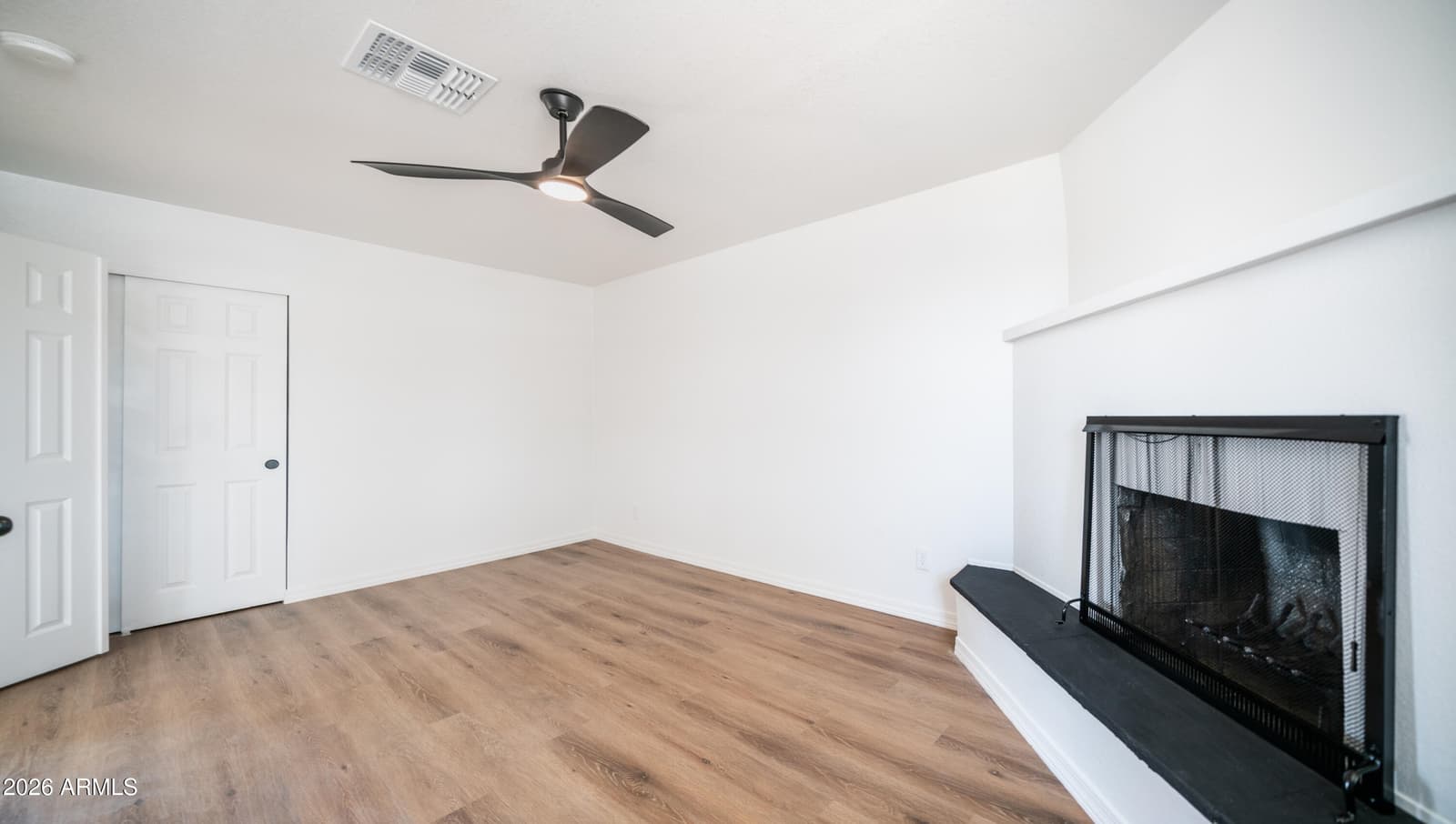 3302 W TURNEY Avenue, Phoenix, AZ 85017 — photo 13 of 26