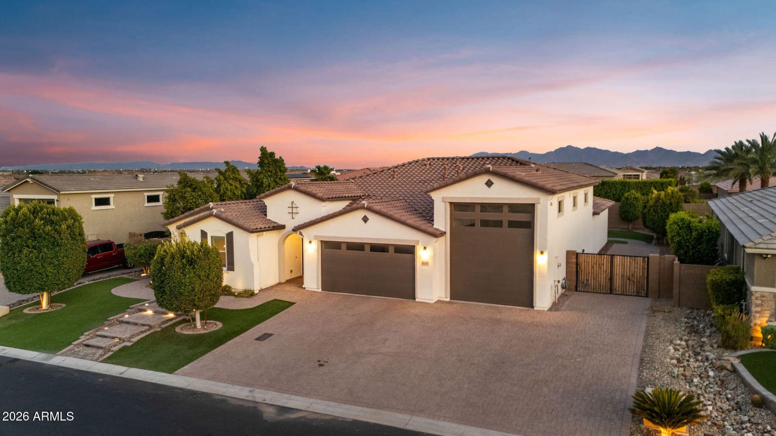 12539 W TUCKEY Lane, Glendale, AZ 85307 — photo 2 of 61