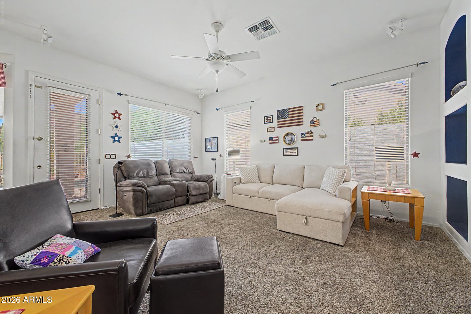 9728 E GOLDEN Street, Mesa, AZ 85207 — photo 10 of 42