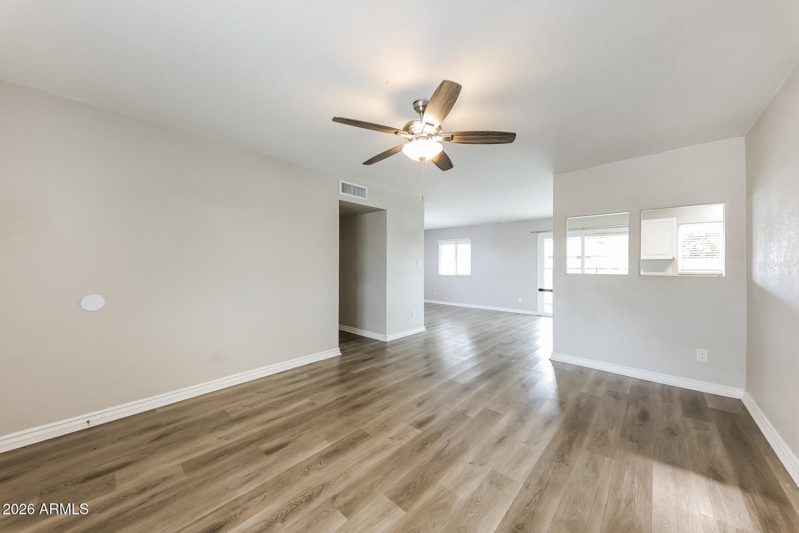 3116 W VILLA RITA Drive, Phoenix, AZ 85053 — photo 4 of 21