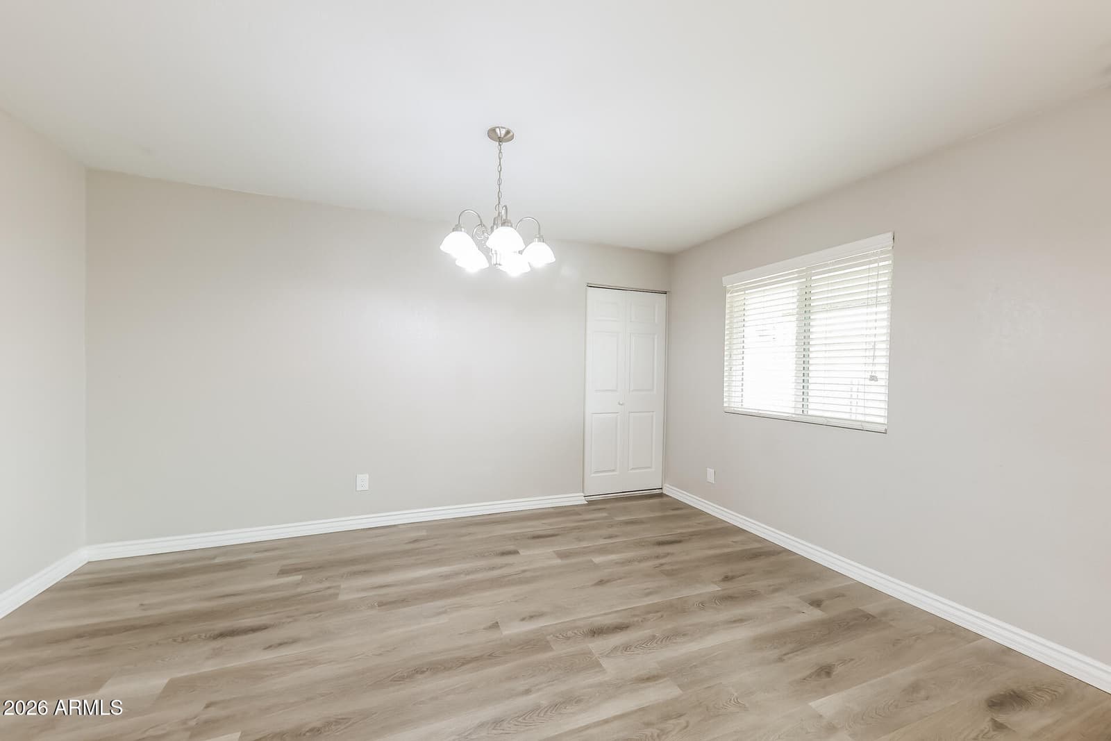 3116 W VILLA RITA Drive, Phoenix, AZ 85053 — photo 6 of 21