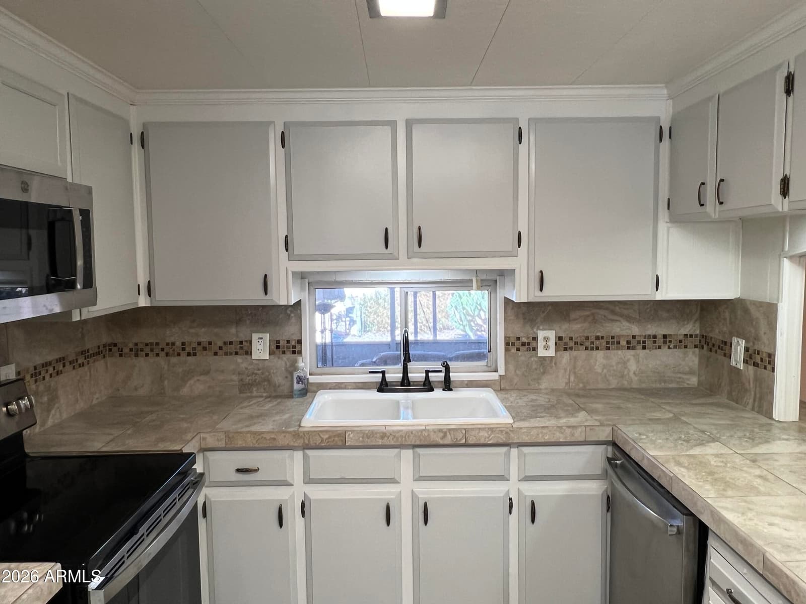 10701 N 99TH Avenue 51, Peoria, AZ 85345 — photo 1 of 18