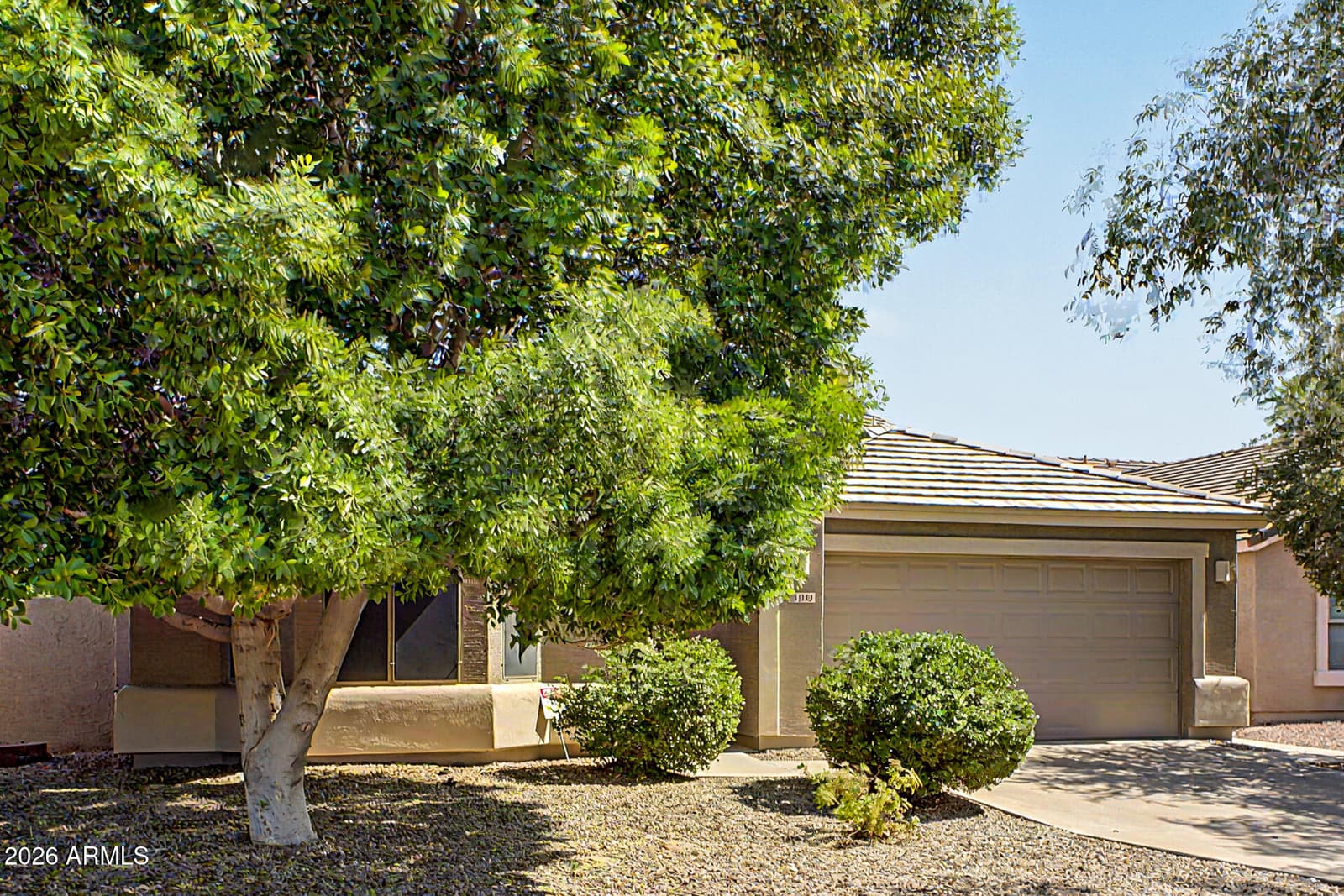 1743 E BRANHAM Lane, Phoenix, AZ 85042 — photo 6 of 44
