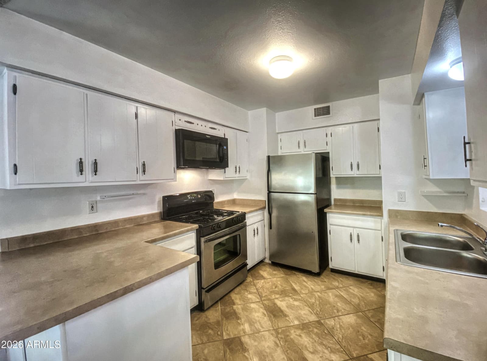 20 BLACKHAWK Lane, Sedona, AZ 86336 — photo 15 of 48