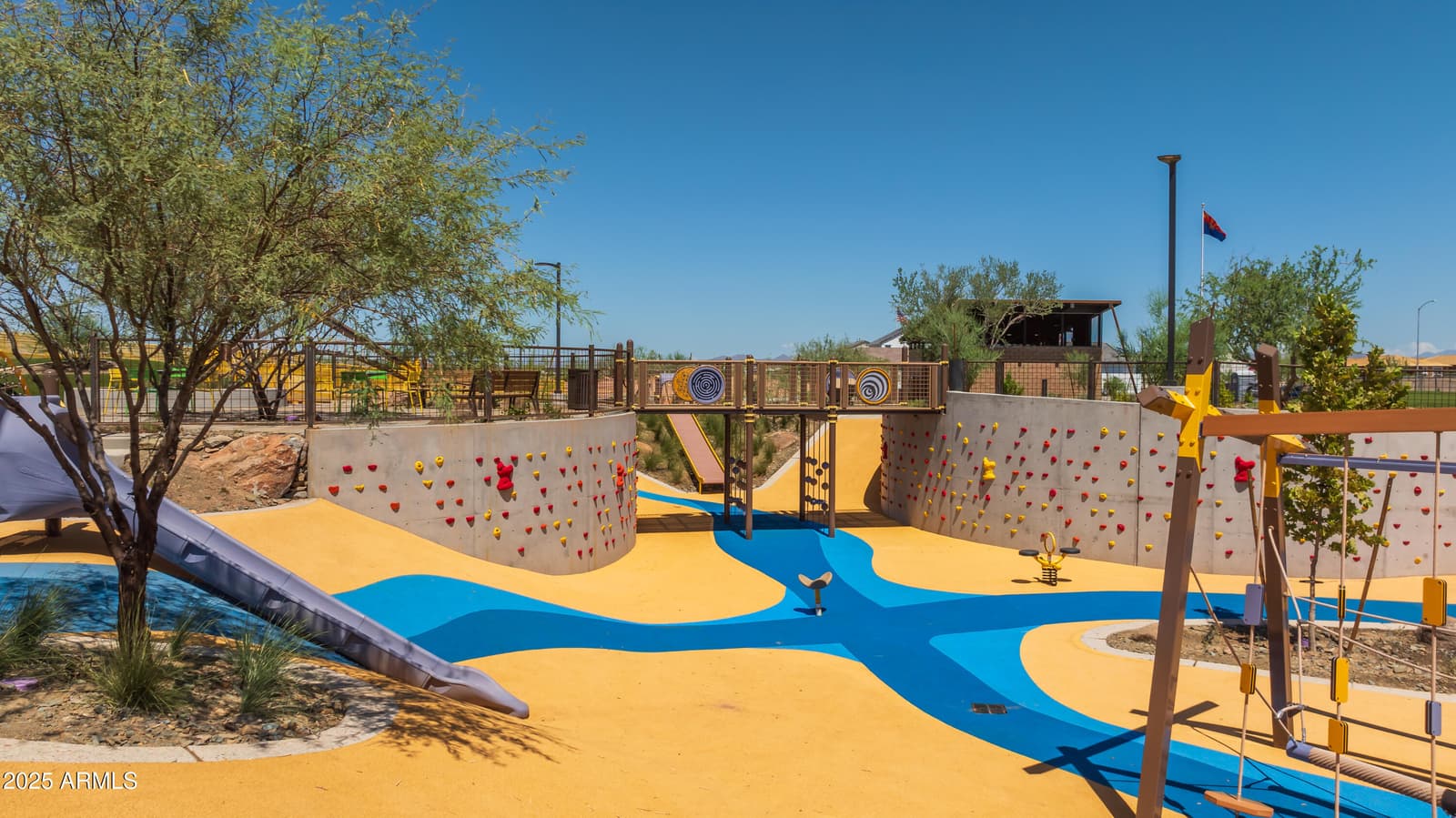 10272 S MINERS RUN Trail, Apache Junction, AZ 85120 — photo 8 of 31