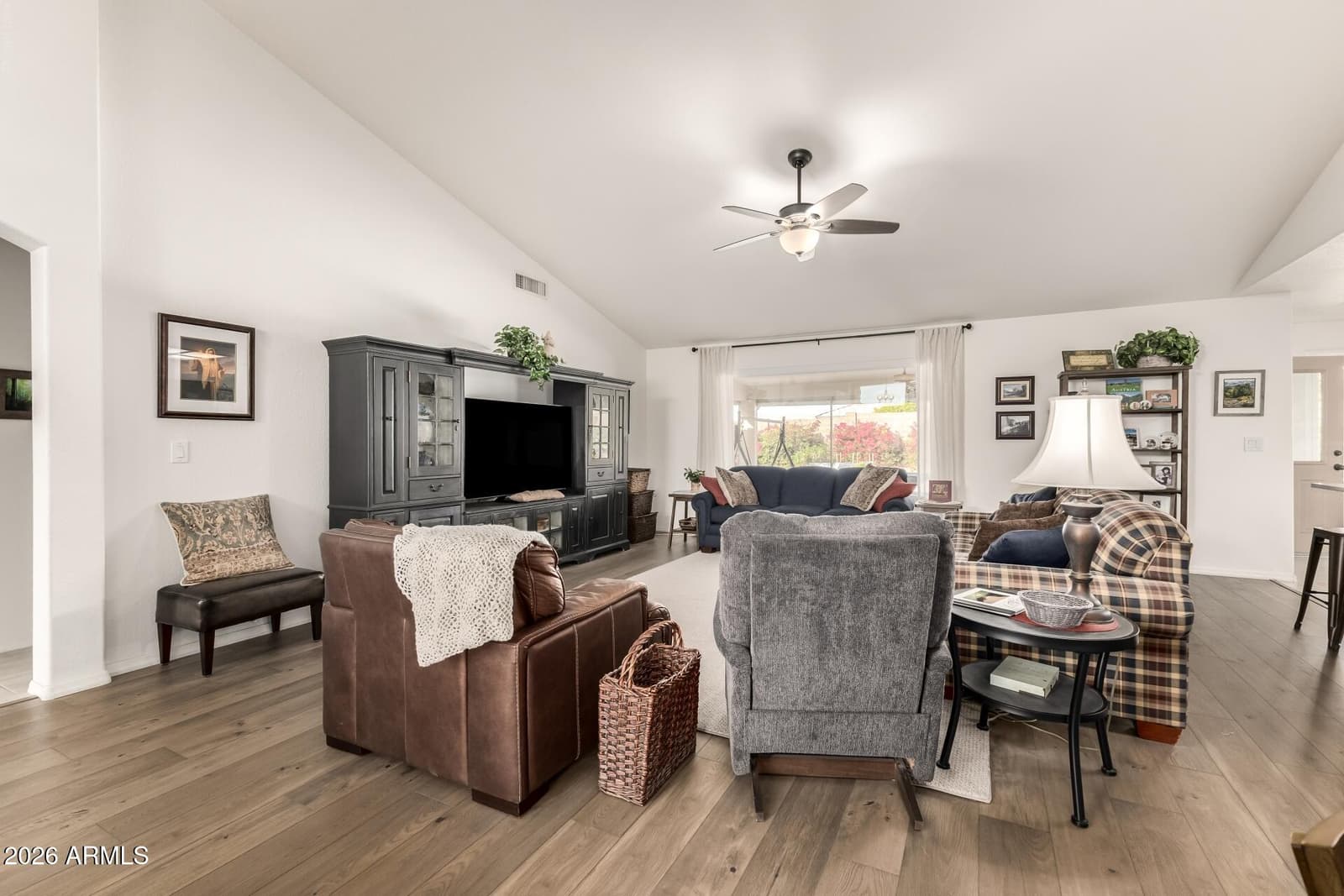 11516 E MADERO Avenue, Mesa, AZ 85209 — photo 11 of 40