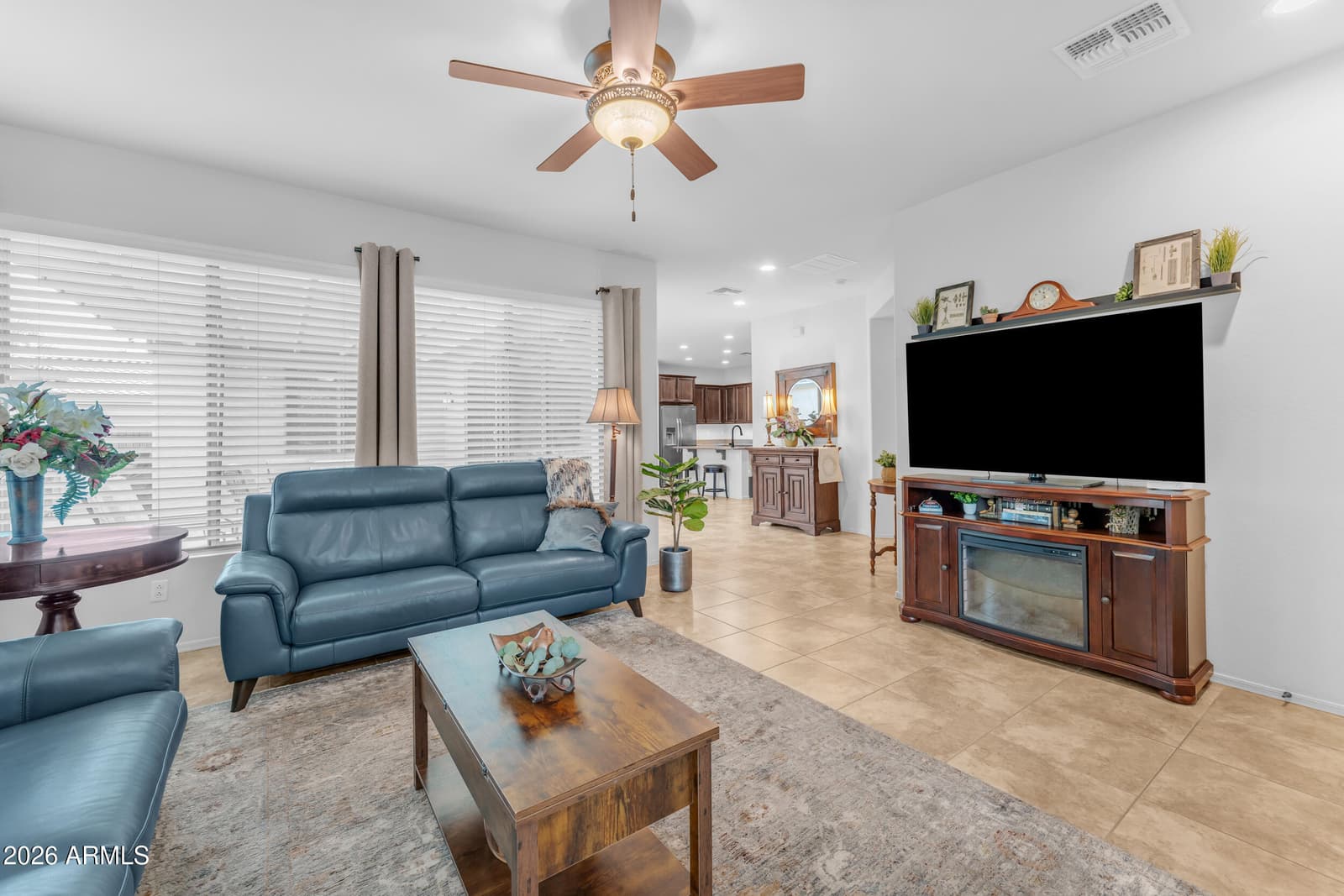 3548 S Wren Drive, Gilbert, AZ 85297 — photo 7 of 108