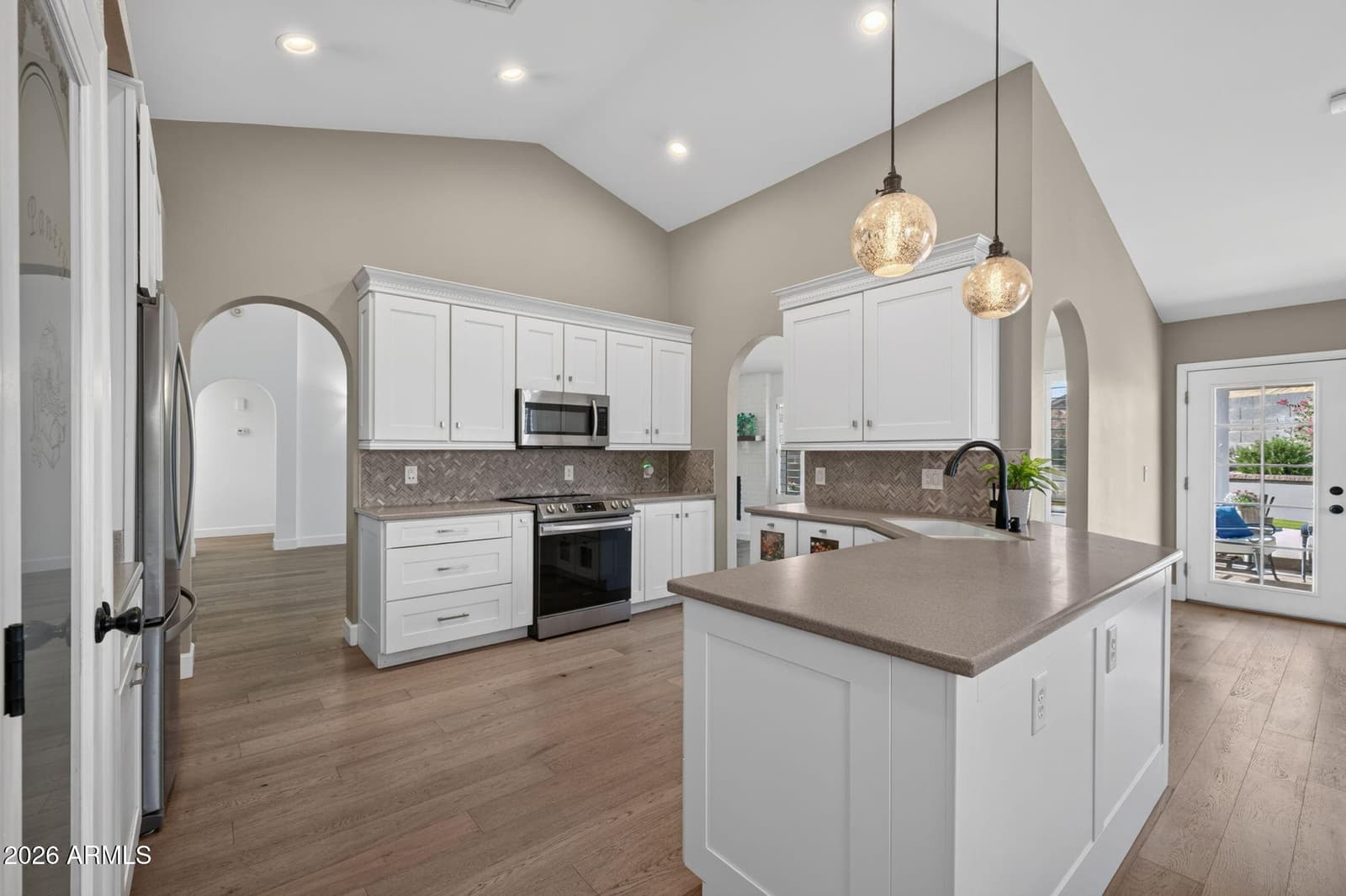 4602 E KACHINA Trail, Phoenix, AZ 85044 — photo 14 of 61