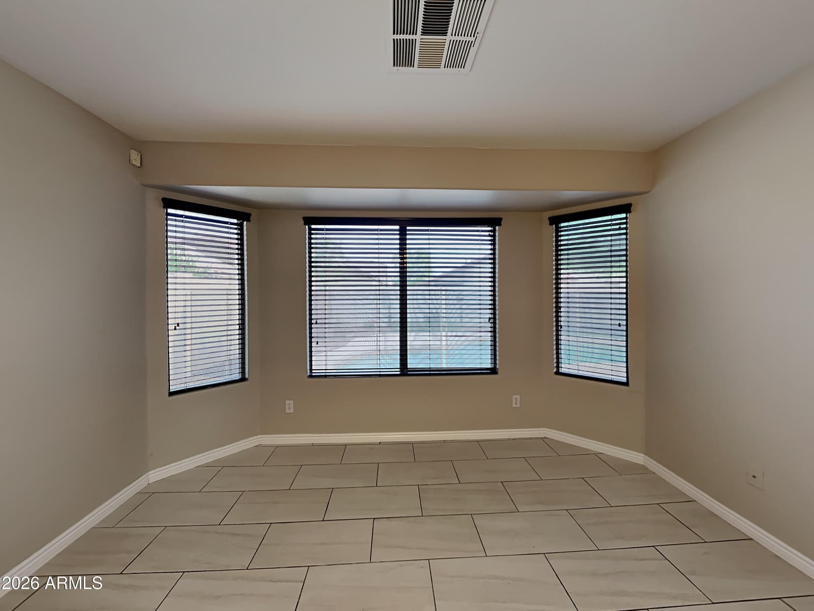 8317 W GROSS Avenue, Tolleson, AZ 85353 — photo 7 of 14