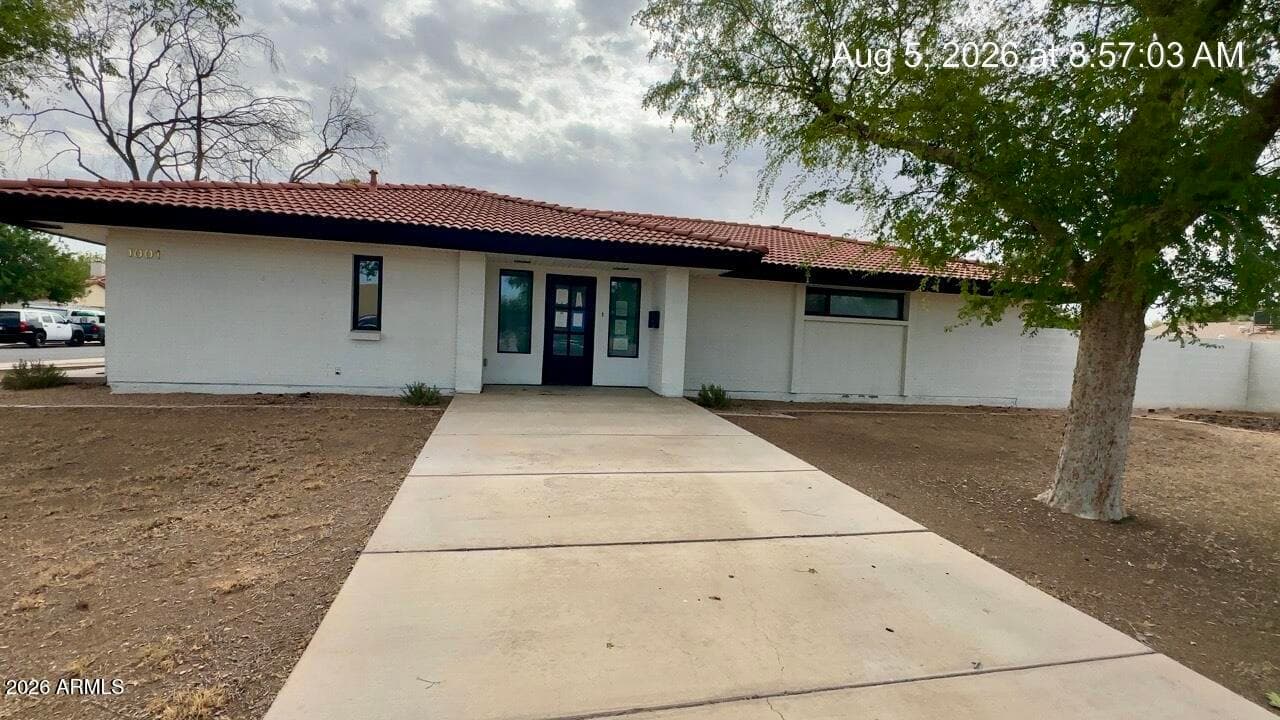 1001 N Burk Street, Gilbert, AZ 85234 — photo 1 of 3