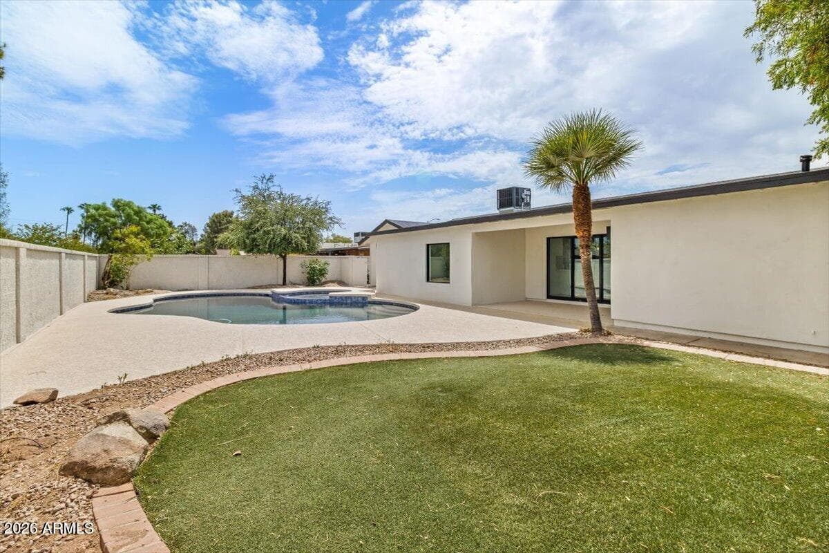 3926 E LAUREL Lane, Phoenix, AZ 85028 — photo 29 of 29