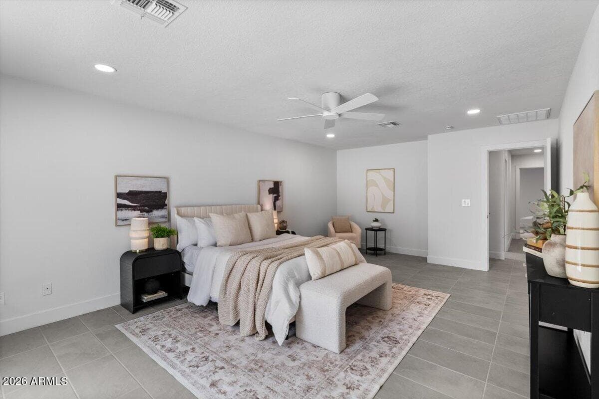 3926 E LAUREL Lane, Phoenix, AZ 85028 — photo 16 of 29