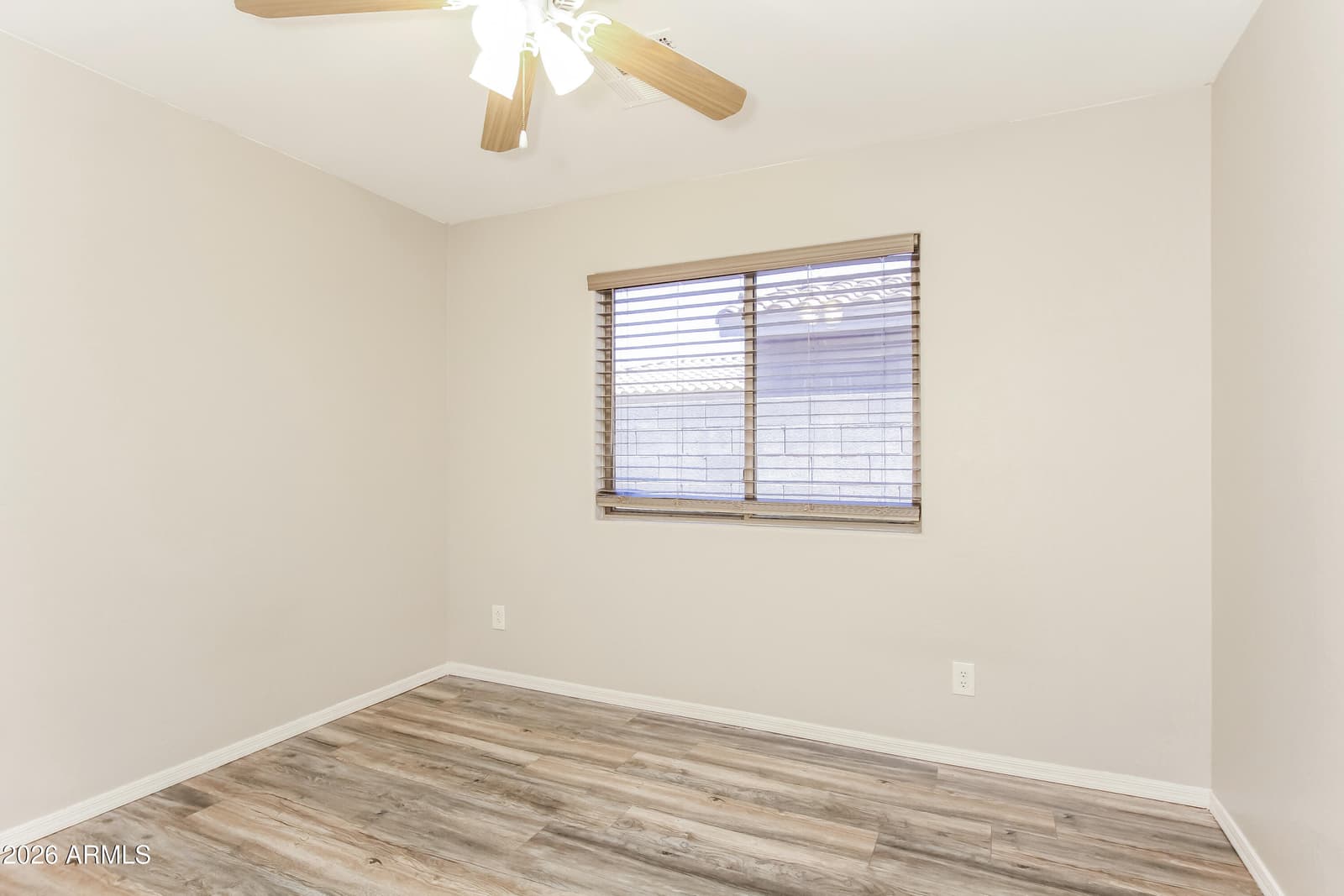 2537 W DARREL Road, Phoenix, AZ 85041 — photo 4 of 15