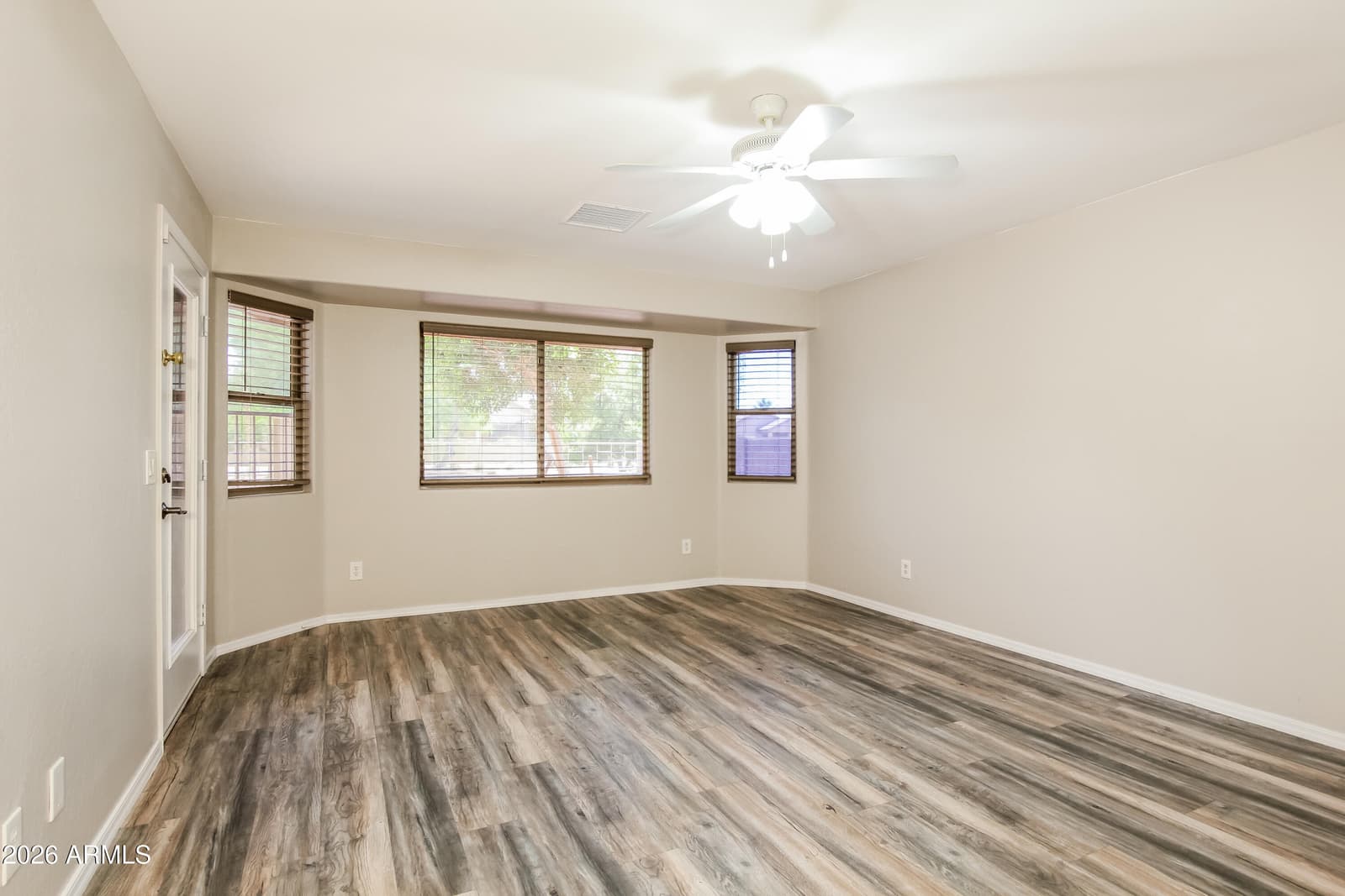 2537 W DARREL Road, Phoenix, AZ 85041 — photo 12 of 15