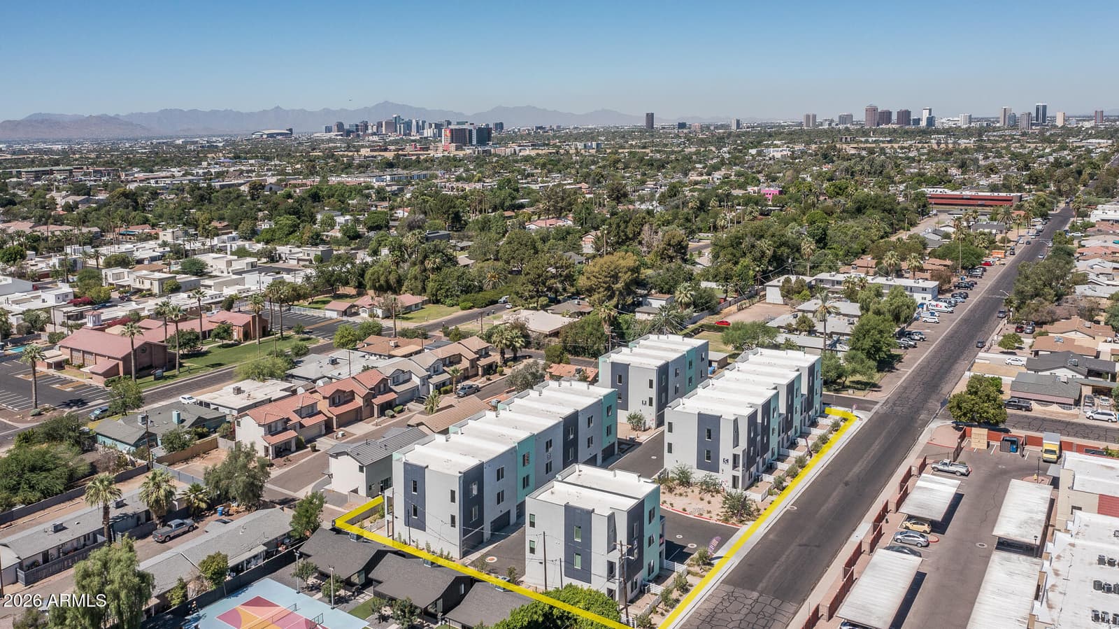 2601 E CLARENDON Avenue 18, Phoenix, AZ 85016 — photo 5 of 39