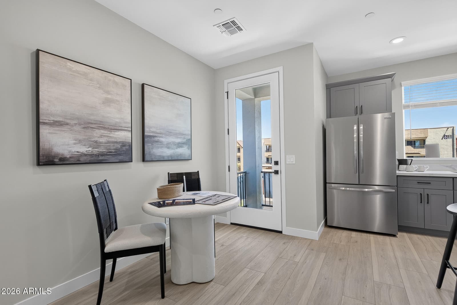 2601 E CLARENDON Avenue 19, Phoenix, AZ 85016 — photo 11 of 39
