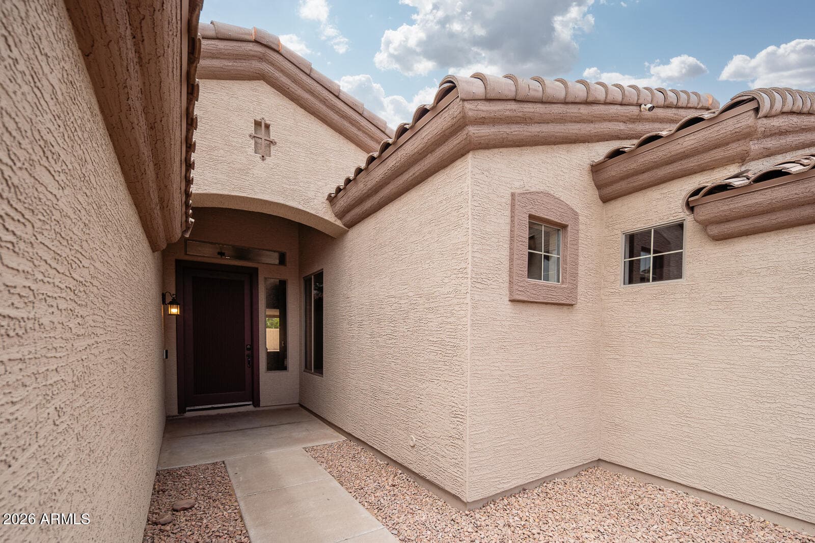 1740 S HERITAGE Drive, Gilbert, AZ 85295 — photo 3 of 30