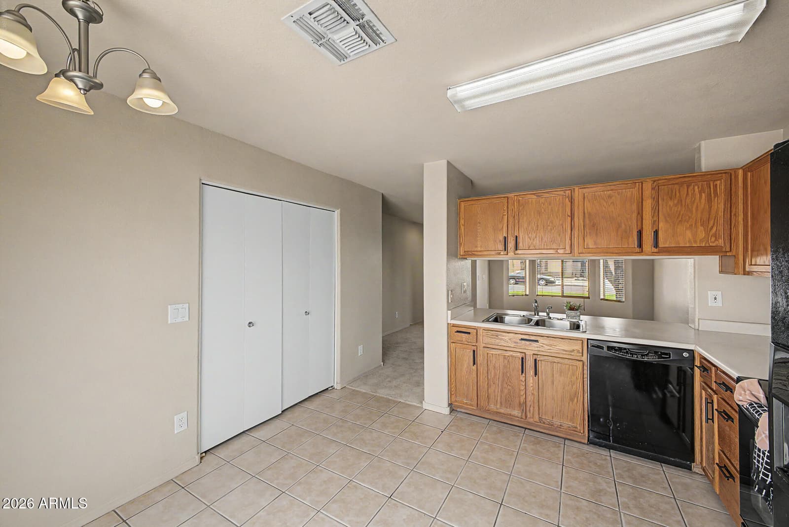 1368 W 18TH Avenue, Apache Junction, AZ 85120 — photo 16 of 41