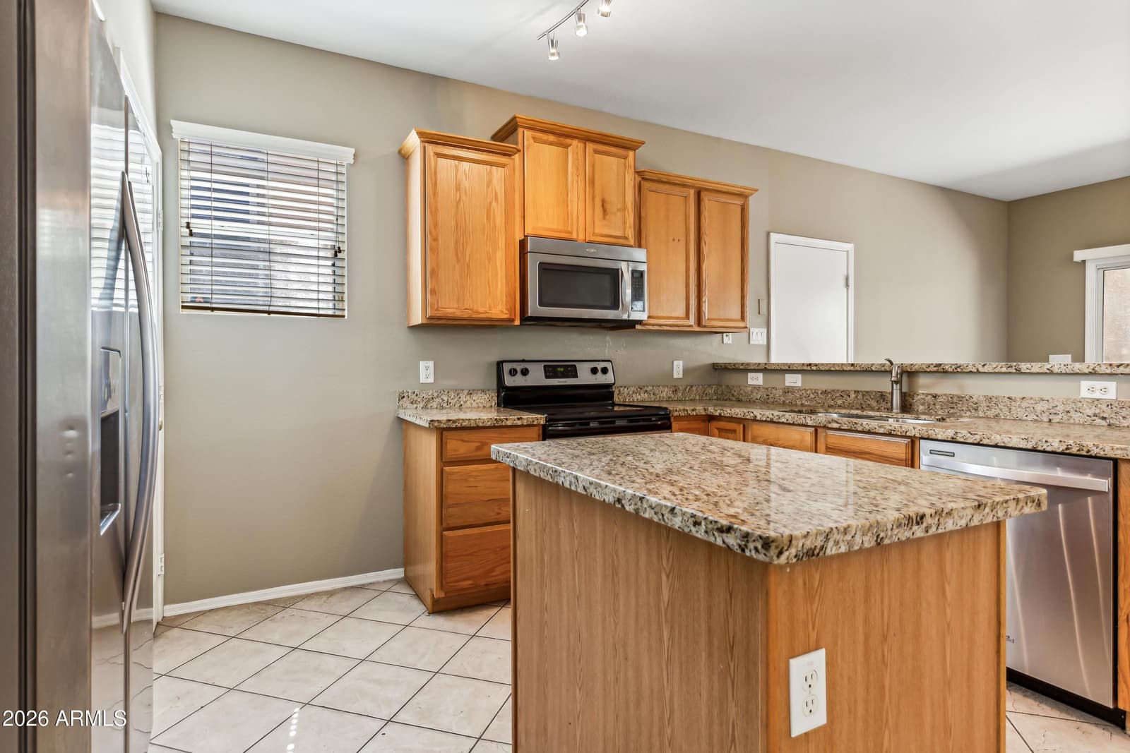 3011 W CAVALRY Drive, Phoenix, AZ 85086 — photo 6 of 10