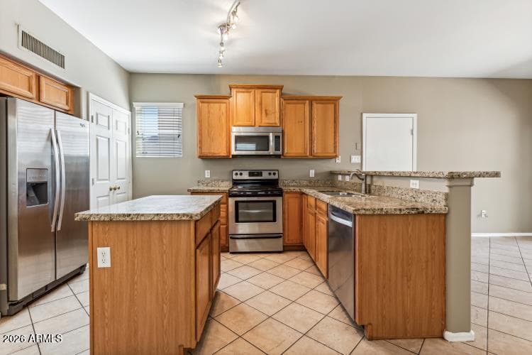 3011 W CAVALRY Drive, Phoenix, AZ 85086 — photo 9 of 10