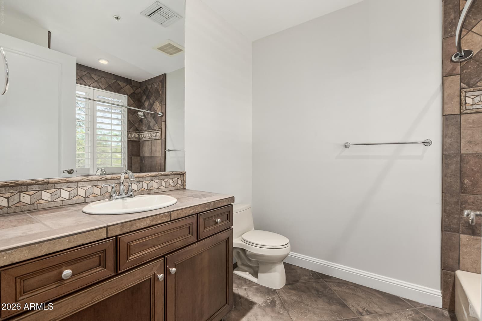 3801 N GOLDWATER Boulevard G201, Scottsdale, AZ 85251 — photo 21 of 54