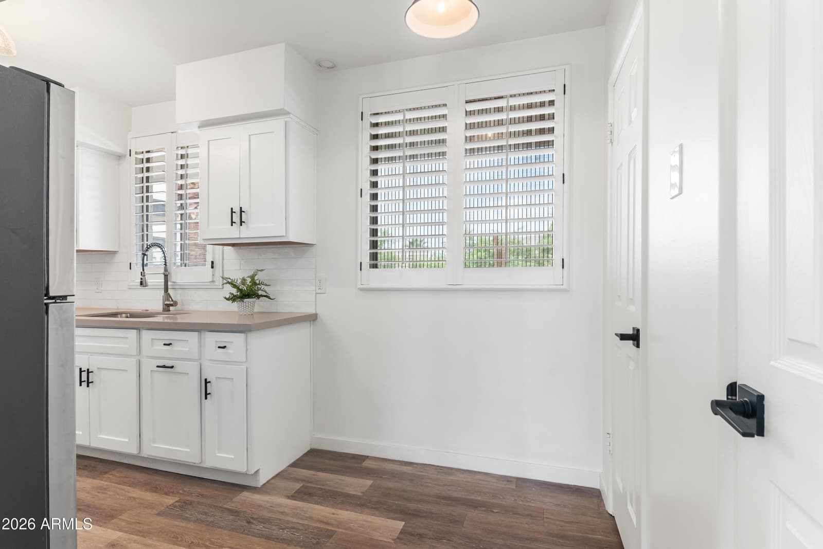 3242 E CAMELBACK Road 204, Phoenix, AZ 85018 — photo 25 of 41