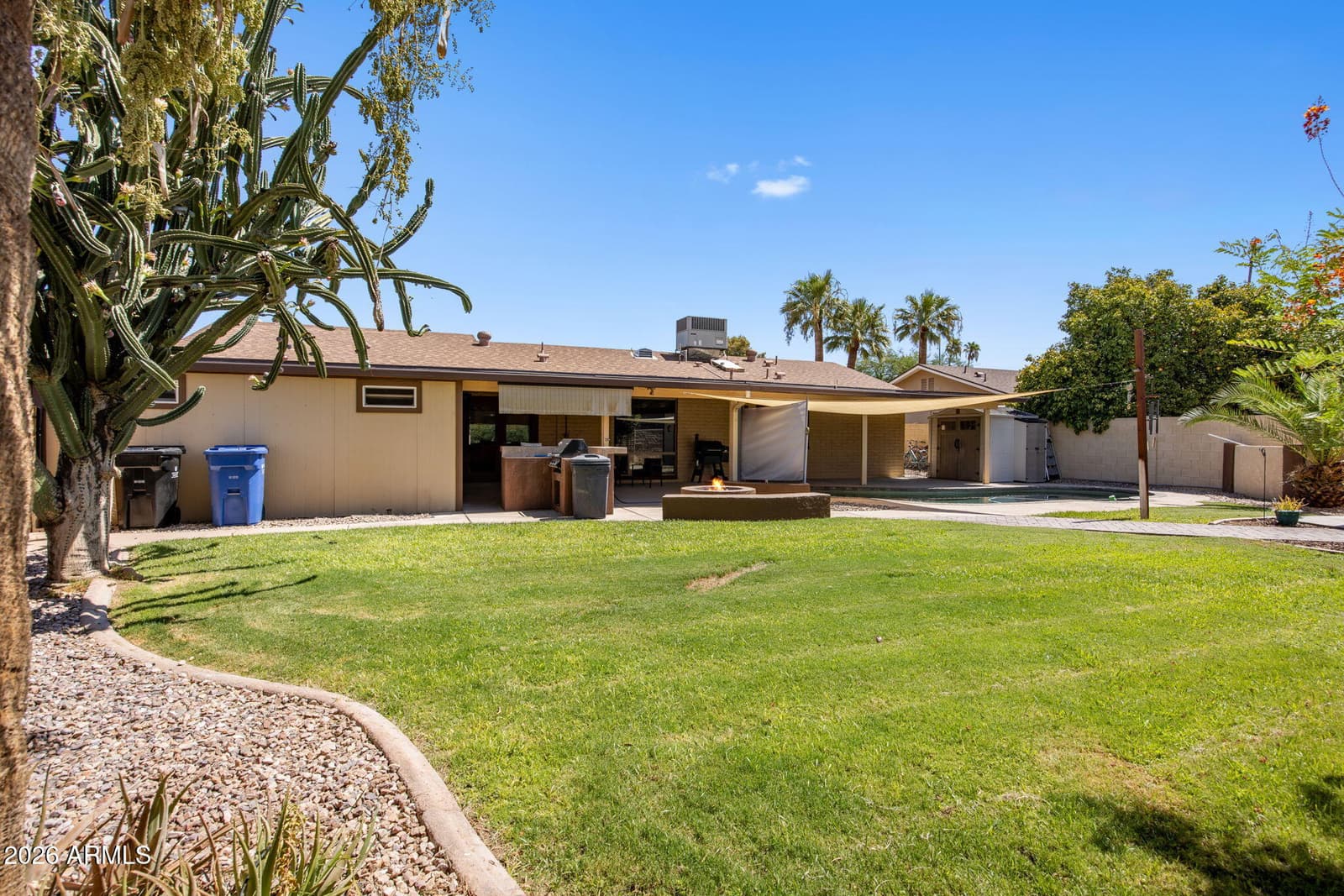 611 E CANTERBURY Lane, Phoenix, AZ 85022 — photo 20 of 33