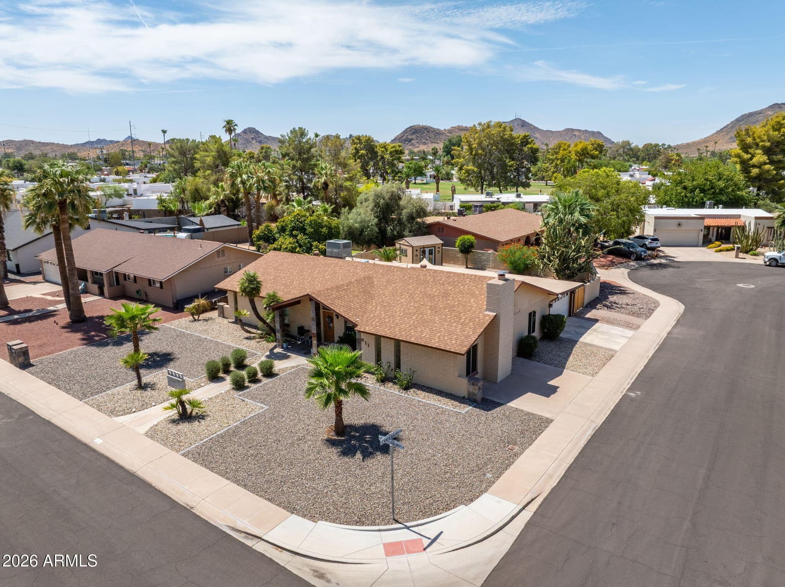 611 E CANTERBURY Lane, Phoenix, AZ 85022 — photo 31 of 33
