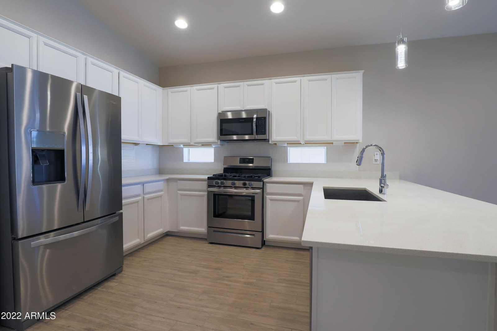 9606 E TESLA Avenue, Mesa, AZ 85212 — photo 6 of 35